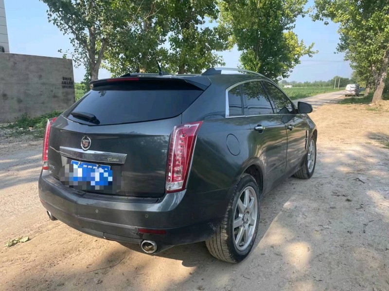 保定10年凯迪拉克SRX8