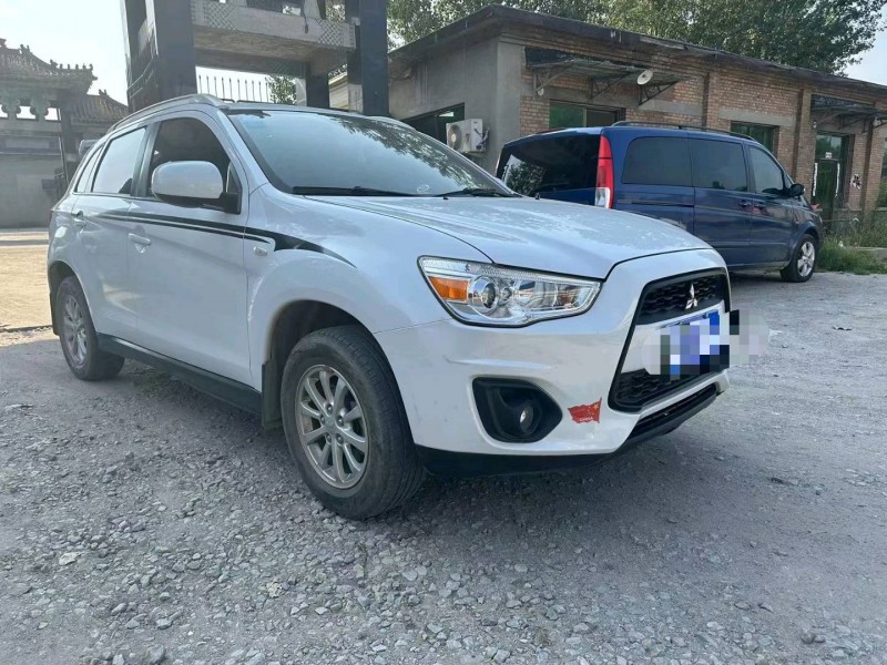 保定16年三菱劲炫3