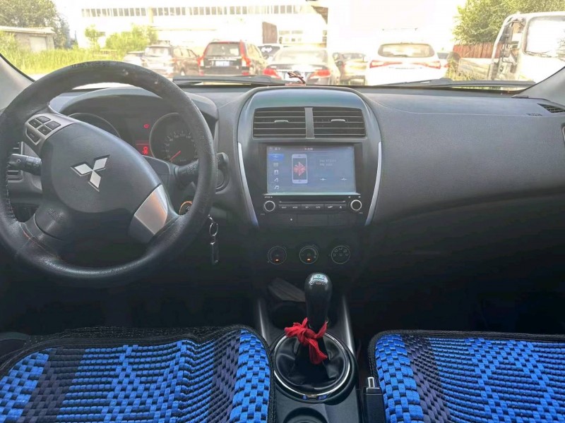 保定16年三菱劲炫4