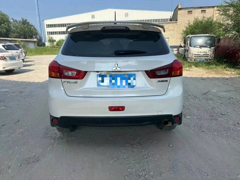 保定16年三菱劲炫7