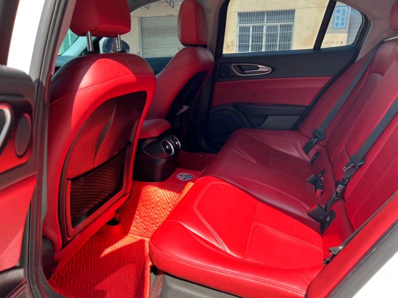 济南19年本田雅阁5