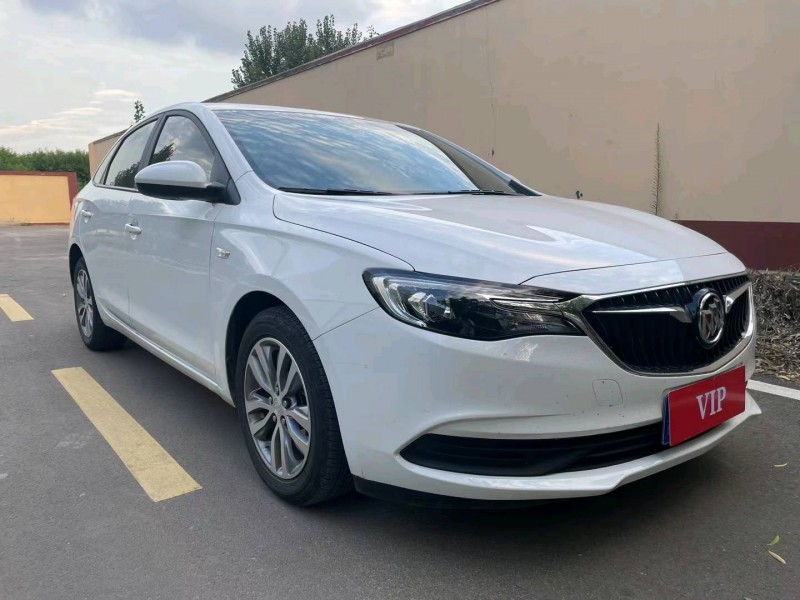 青岛23年别克英朗2