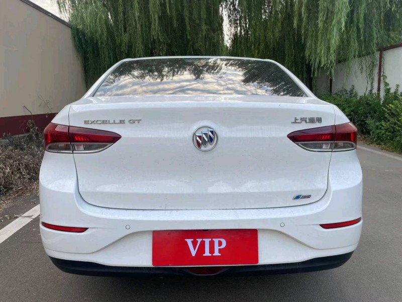 青岛23年别克英朗9