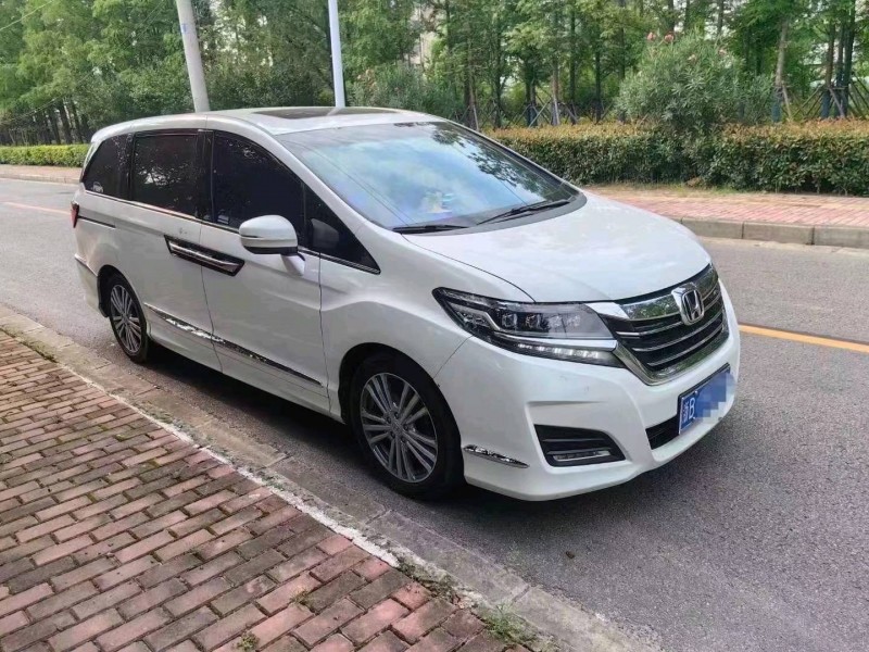 济南18年本田艾力绅4