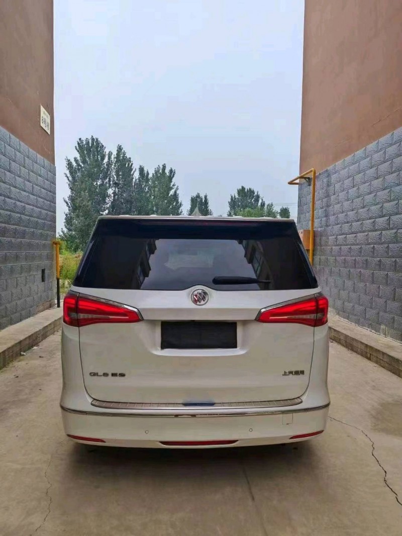 石家庄19年别克GL89