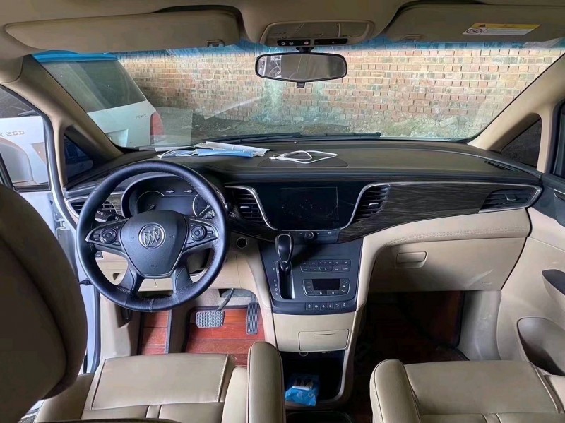 枣庄20年别克GL82