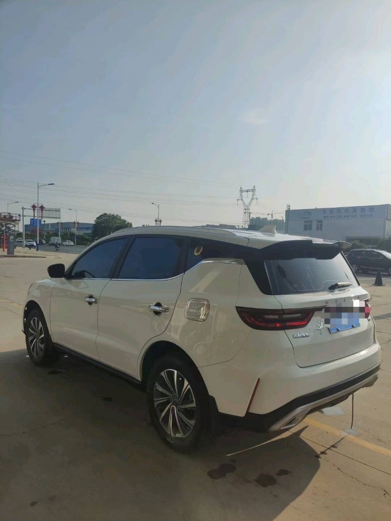 保定21年吉利远景X64