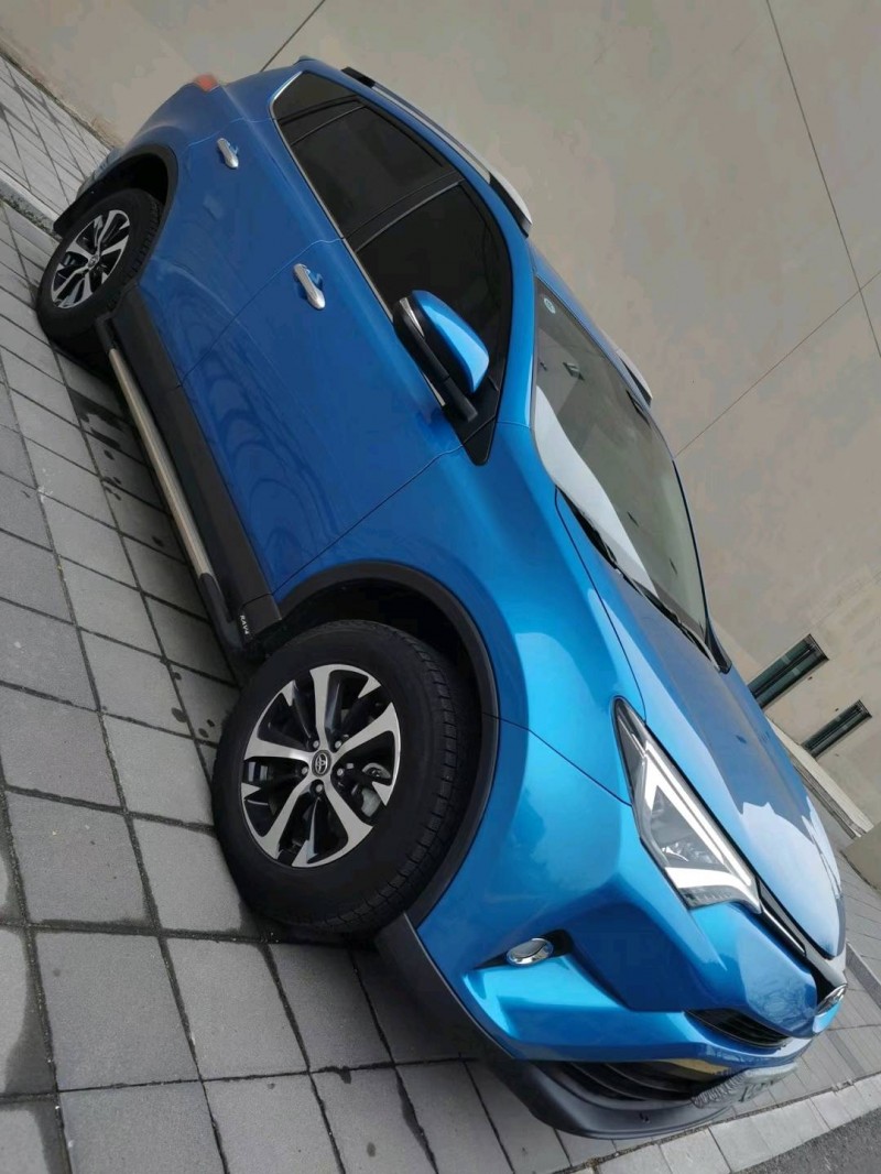 沈阳16年丰田RAV49