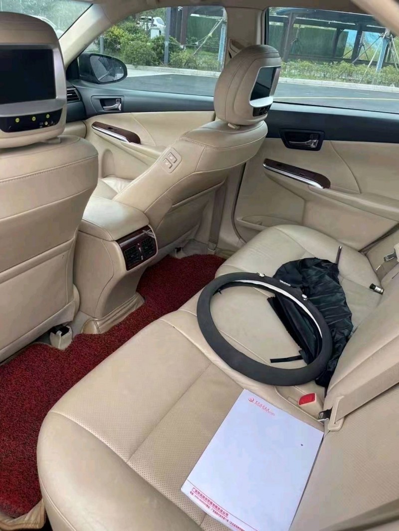 济南12年丰田凯美瑞7