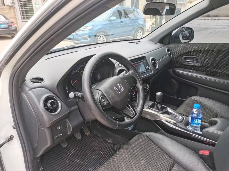 保定15年本田XRV4