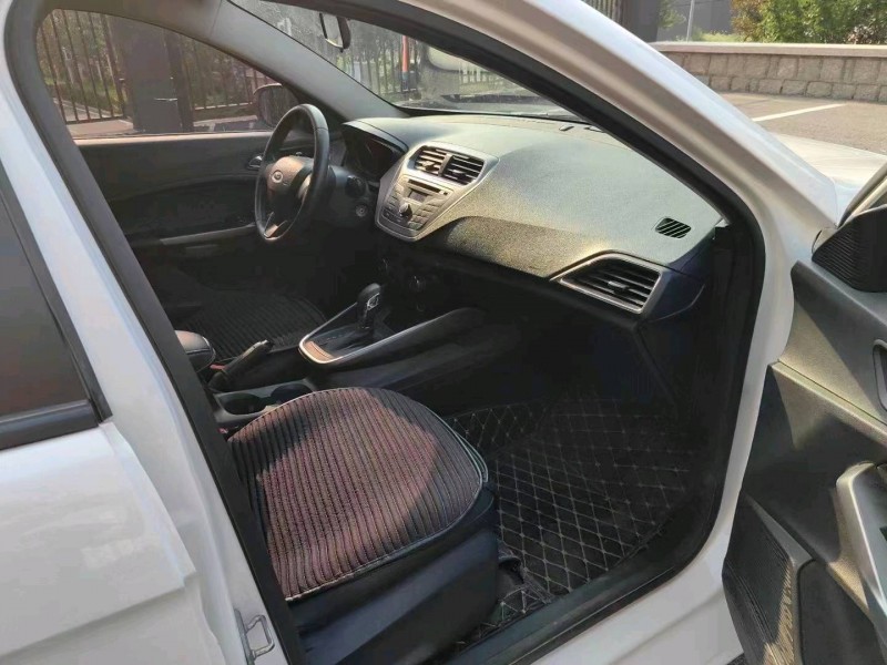 济南19年福特福睿斯8