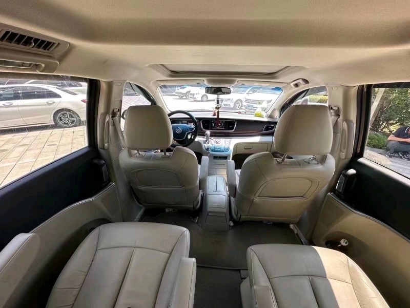 枣庄17年别克GL84