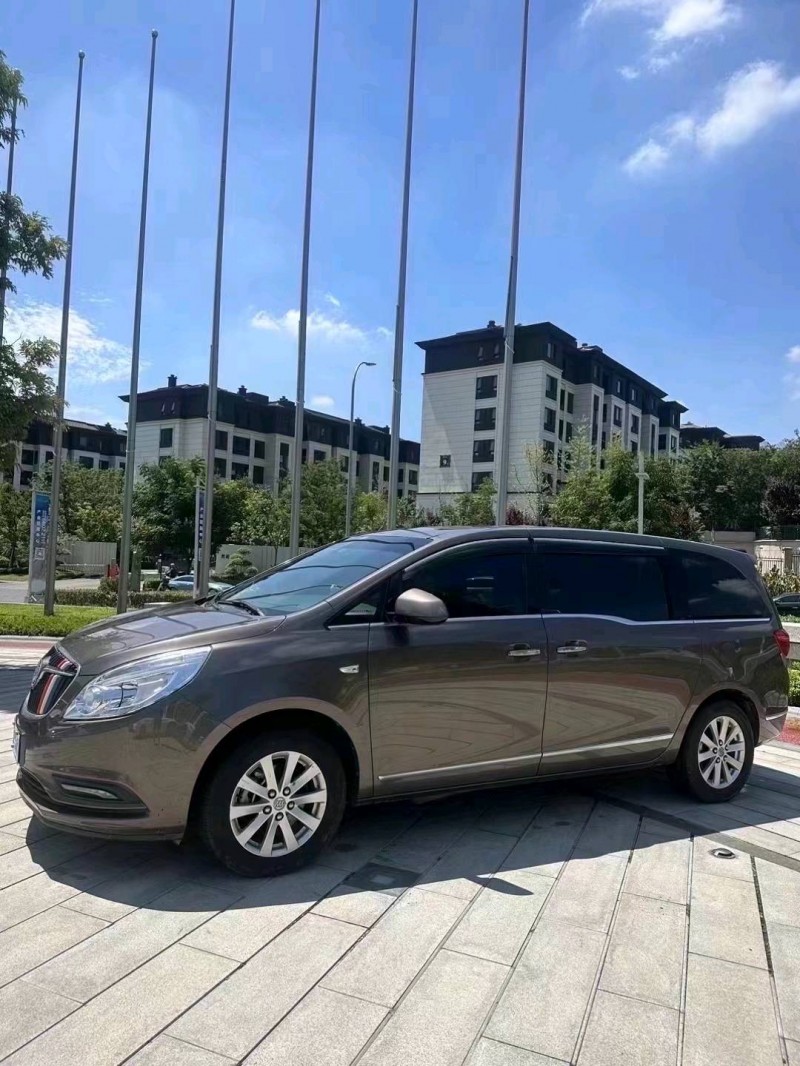 枣庄17年别克GL86