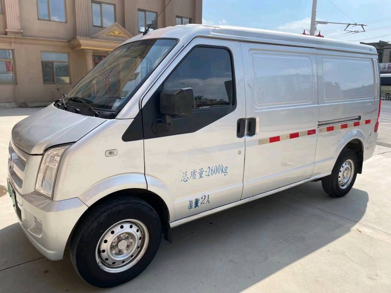 保定22年瑞驰EC35新能源3