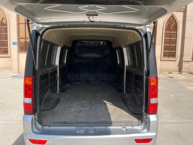 保定22年瑞驰EC35新能源4