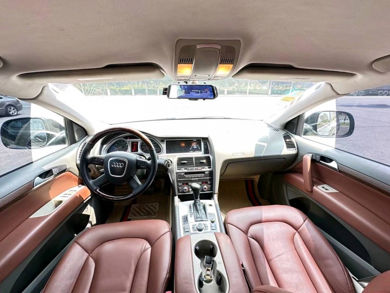 北京07年奥迪Q76