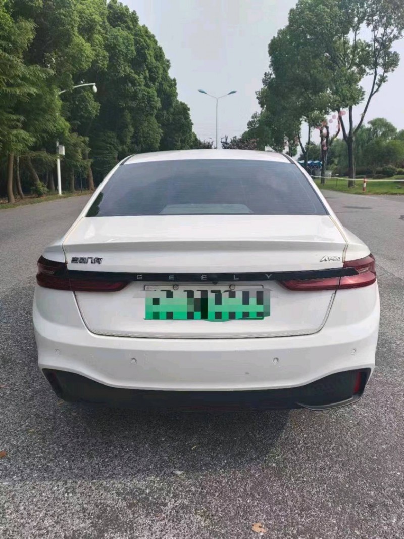 苏州22年吉利几何8