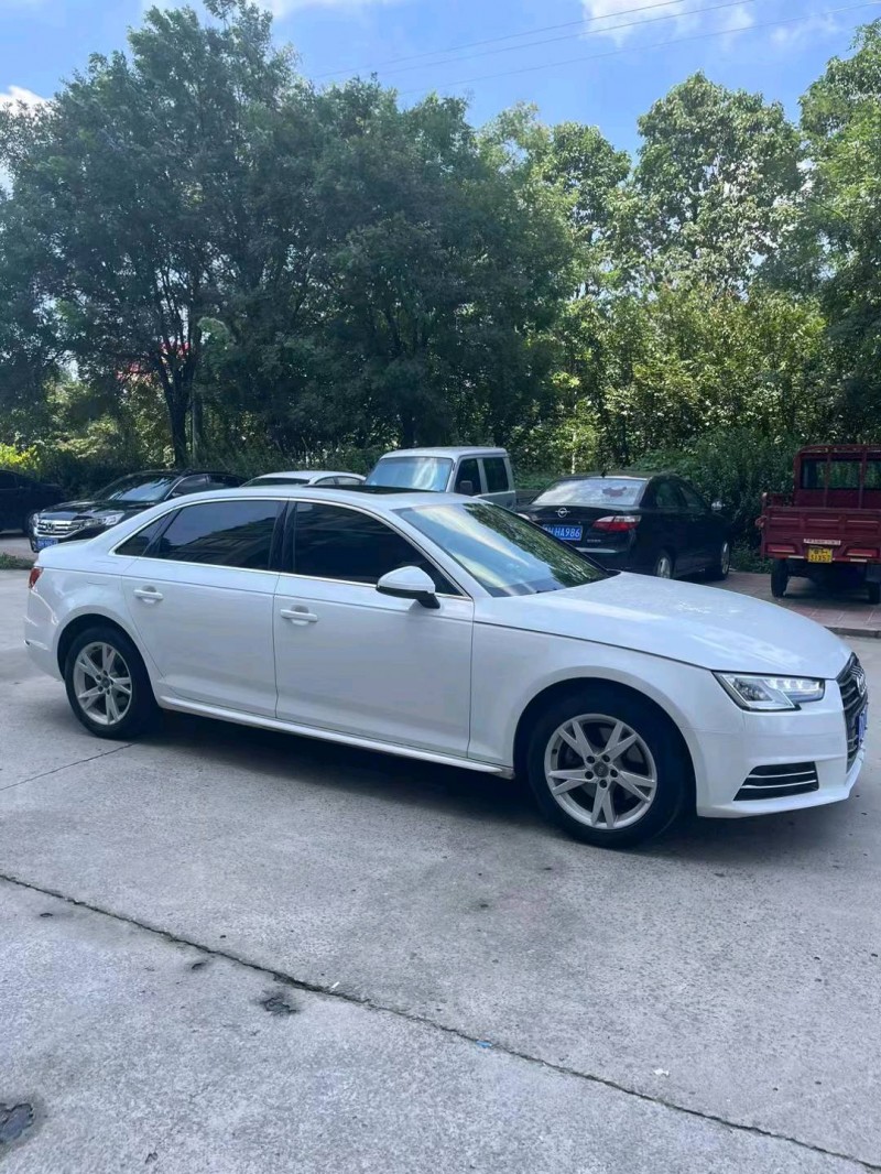 济南17年奥迪A4L2