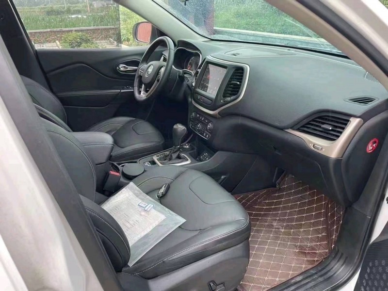 东营18年Jeep自由光4