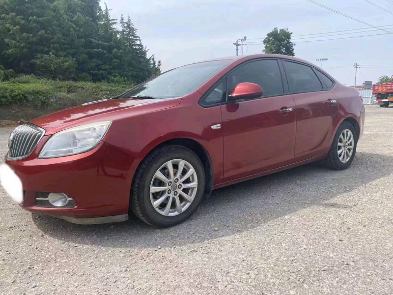 枣庄15年别克英朗2