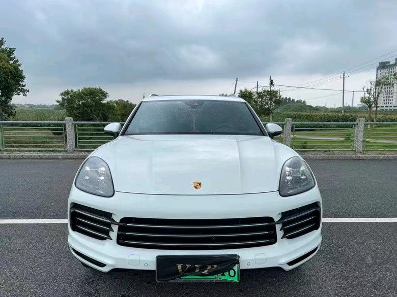 盐城19年保时捷卡宴1