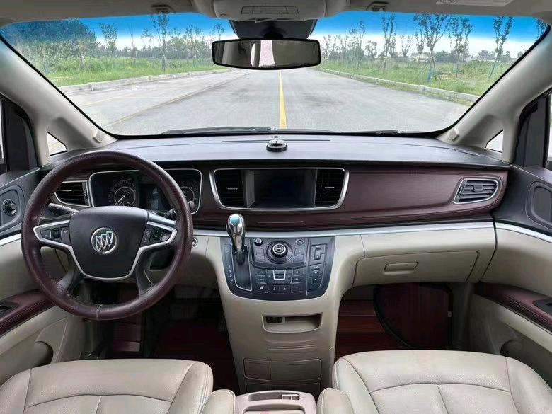 盐城17年别克GL86