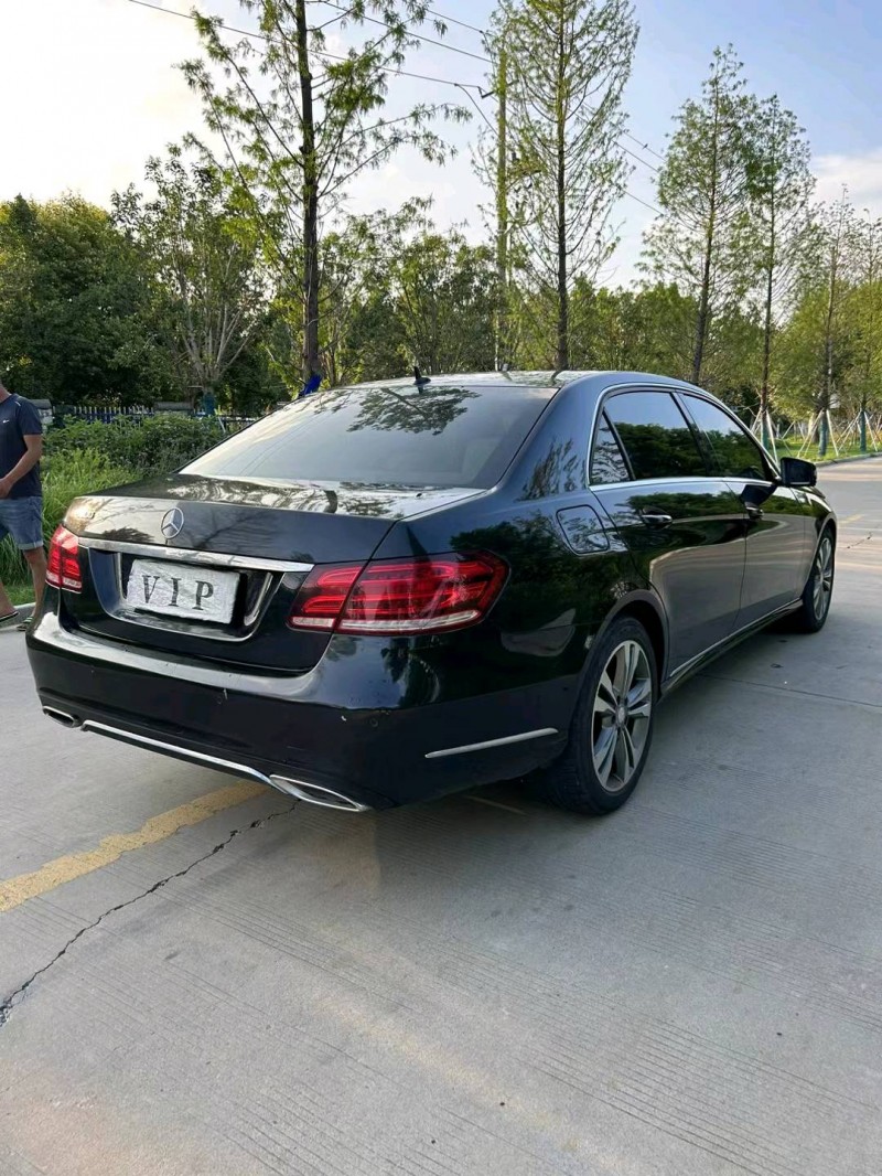 宿迁14年奔驰E8