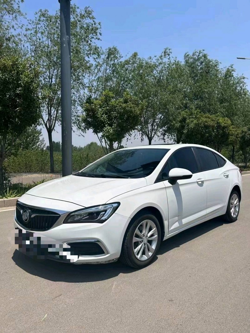 枣庄19年别克威朗3