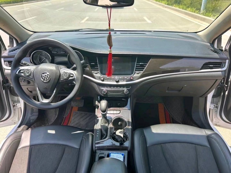 枣庄19年别克威朗6