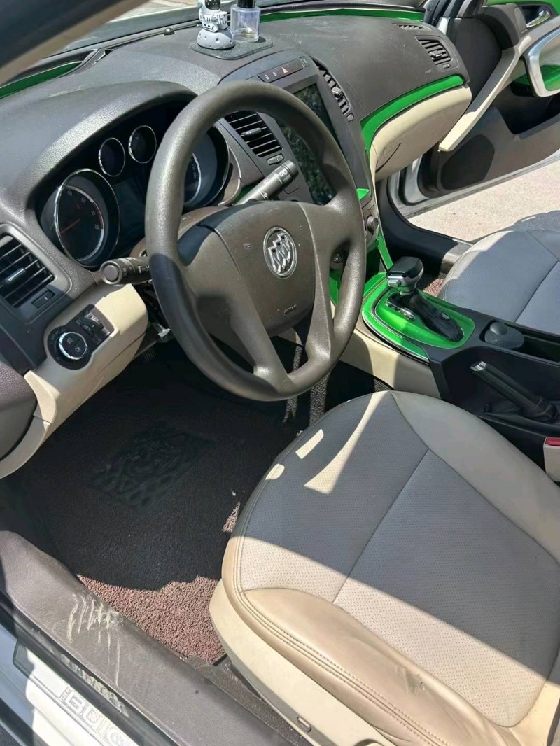 枣庄13年别克君威4