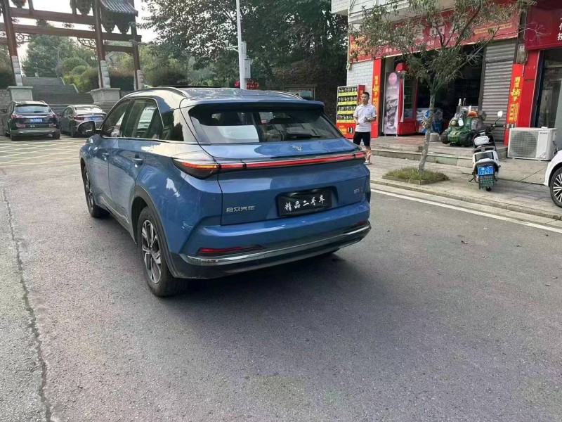 衡陽23年哪吒U4