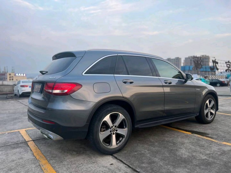 东莞19年奔驰GLC7