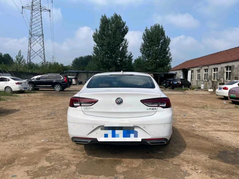 淄博21年别克君威2