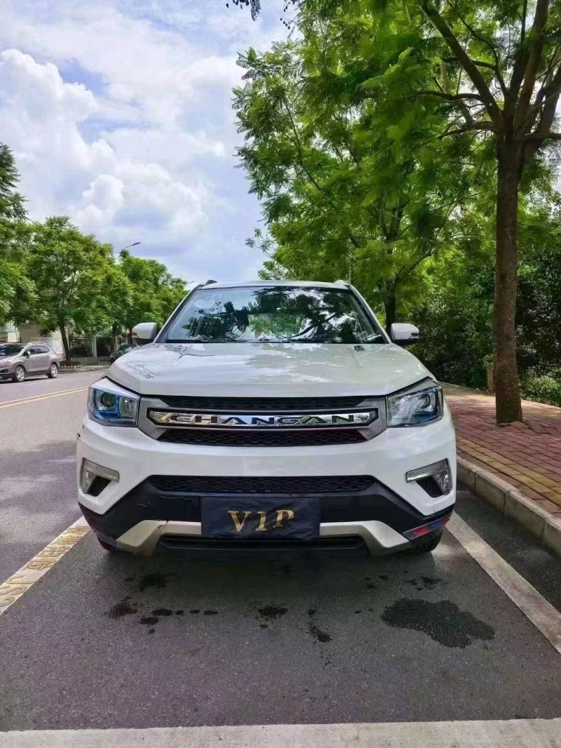 遵義17年長安汽車CS751