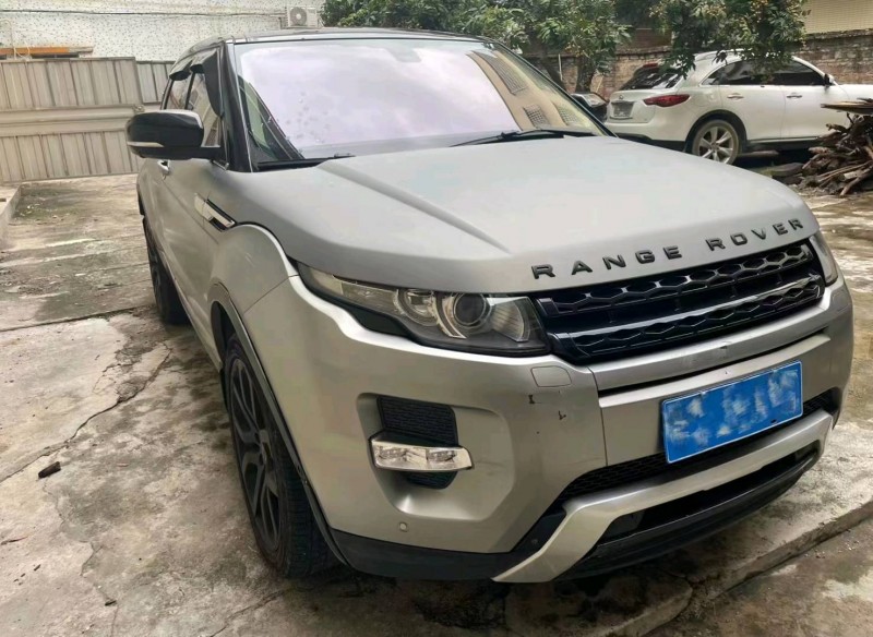 广州12年路虎极光3