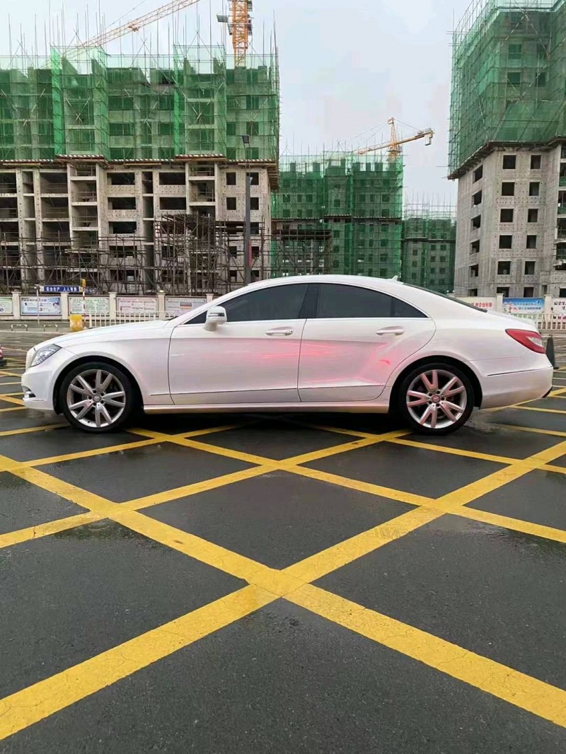 邯郸14年奔驰CLS3