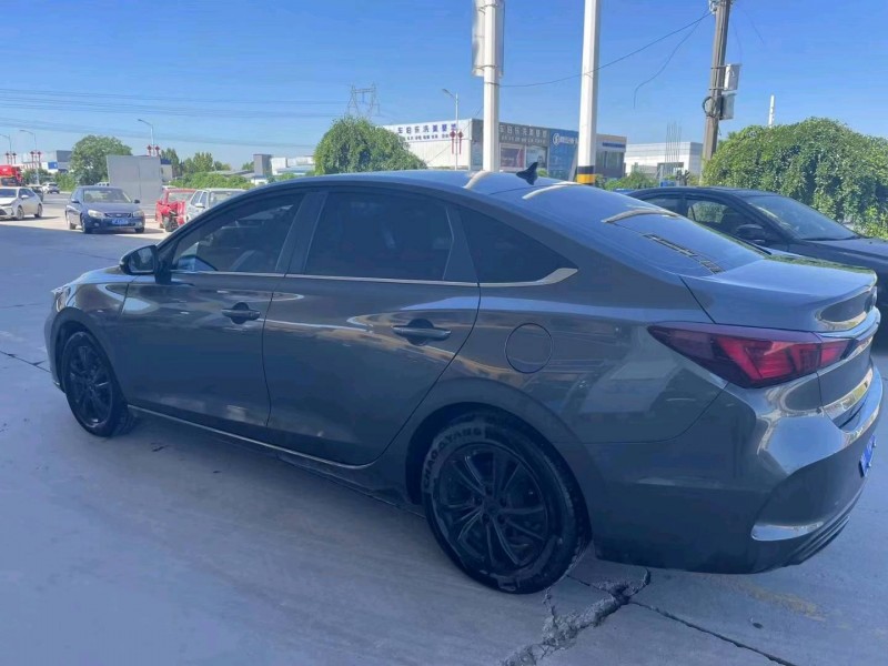 保定21年长安汽车逸动5