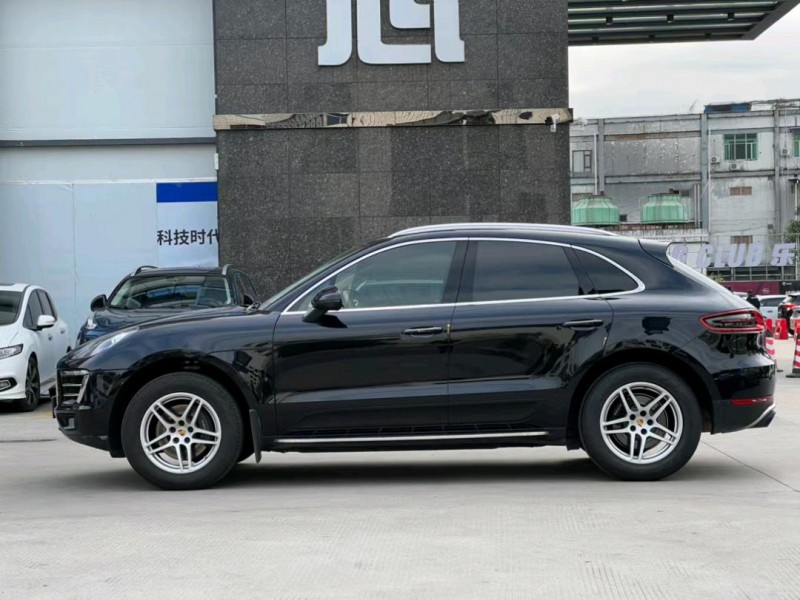 东莞17年保时捷Macan7