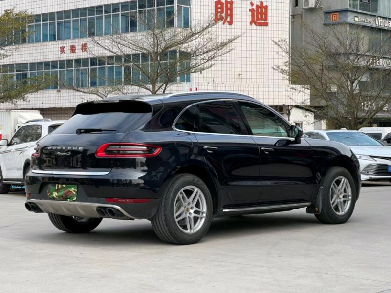 东莞17年保时捷Macan8