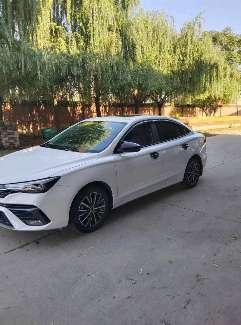 保定22年荣威i53