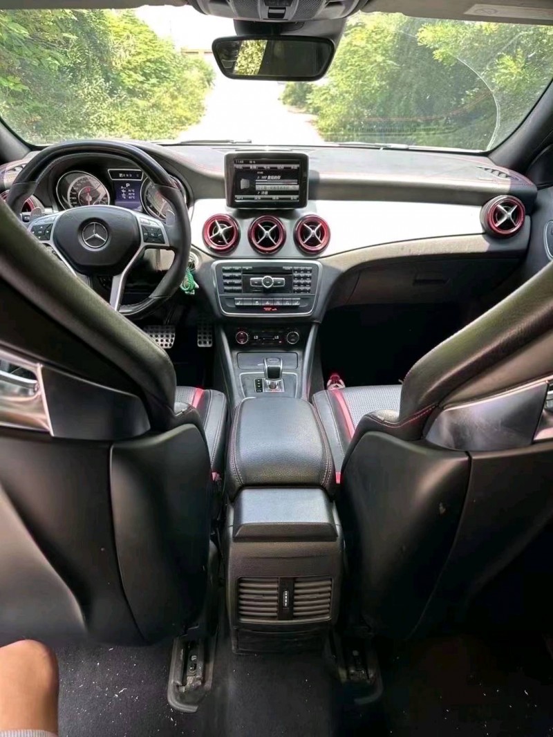 淄博16年奔驰GLA8