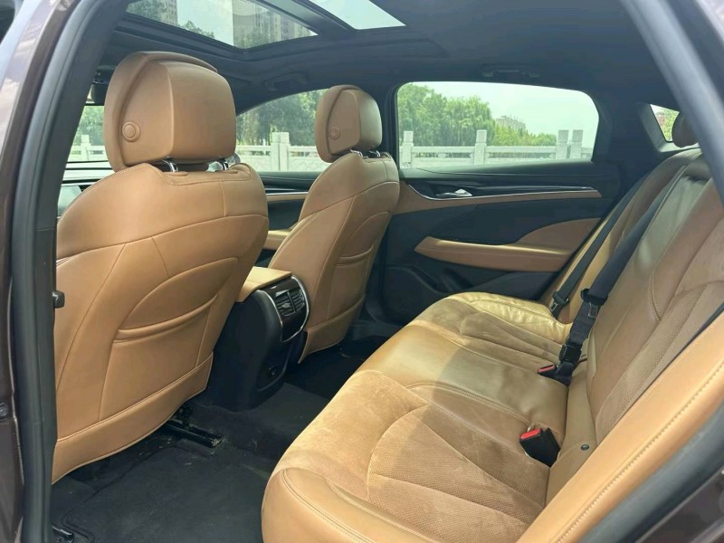 徐州17年别克君越9