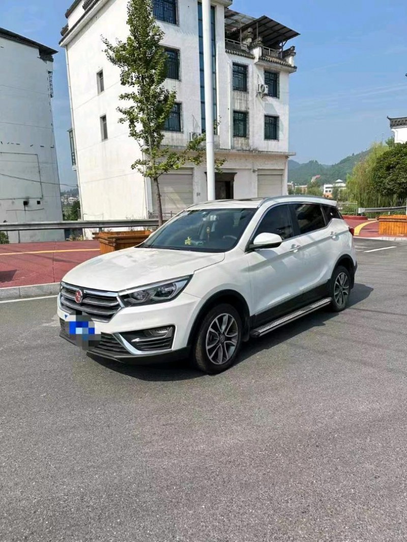 九江19年漢騰汽車X73