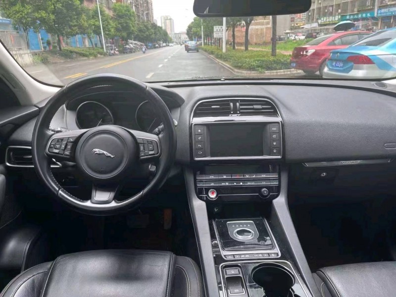 衡阳17年捷豹F-PACE3