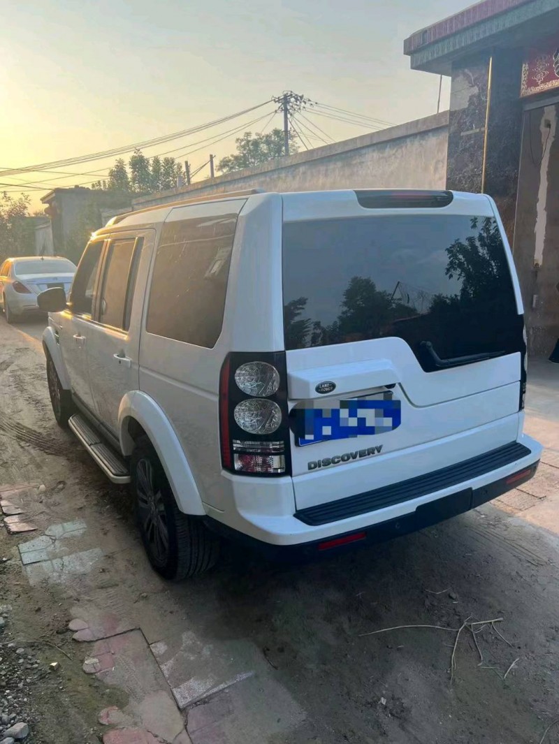 邢台17年路虎发现7