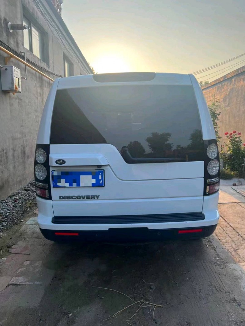 邢台17年路虎发现8