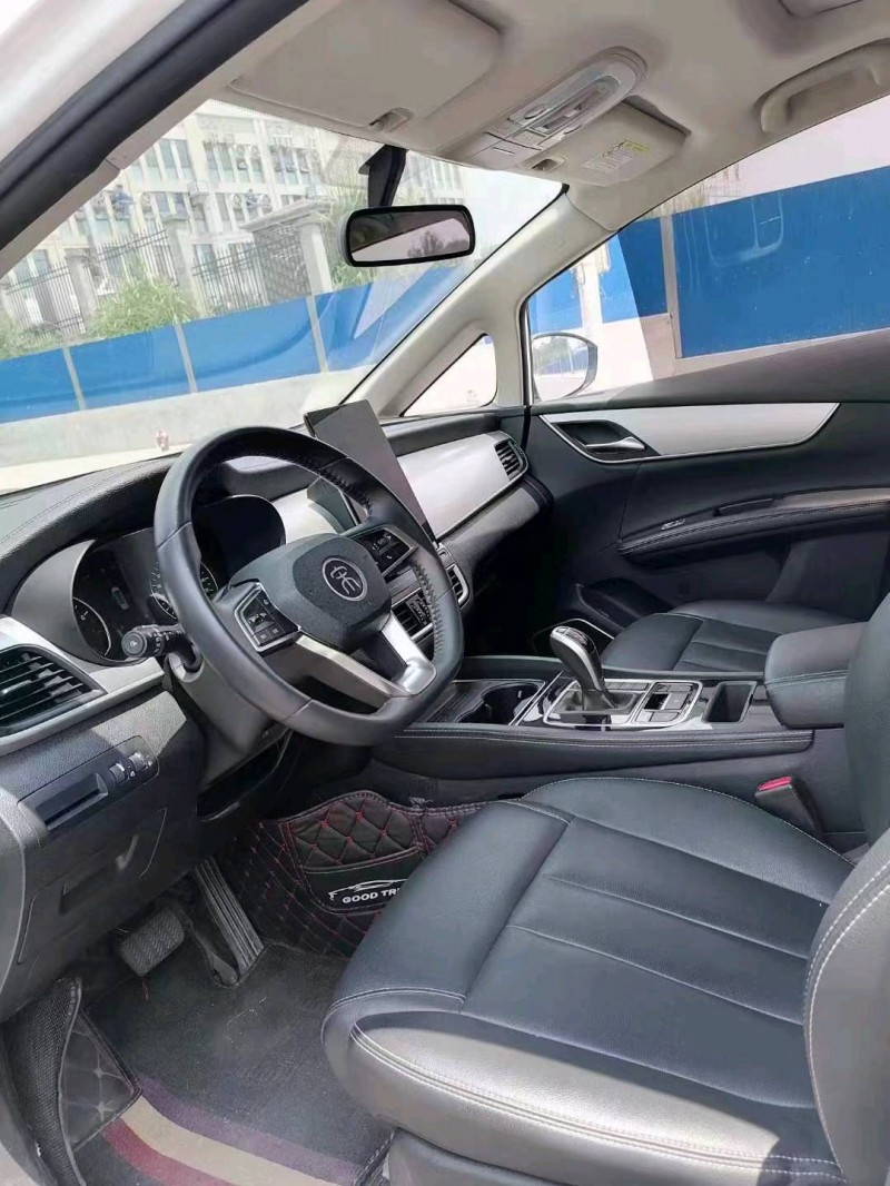 汕头21年比亚迪宋MAX6