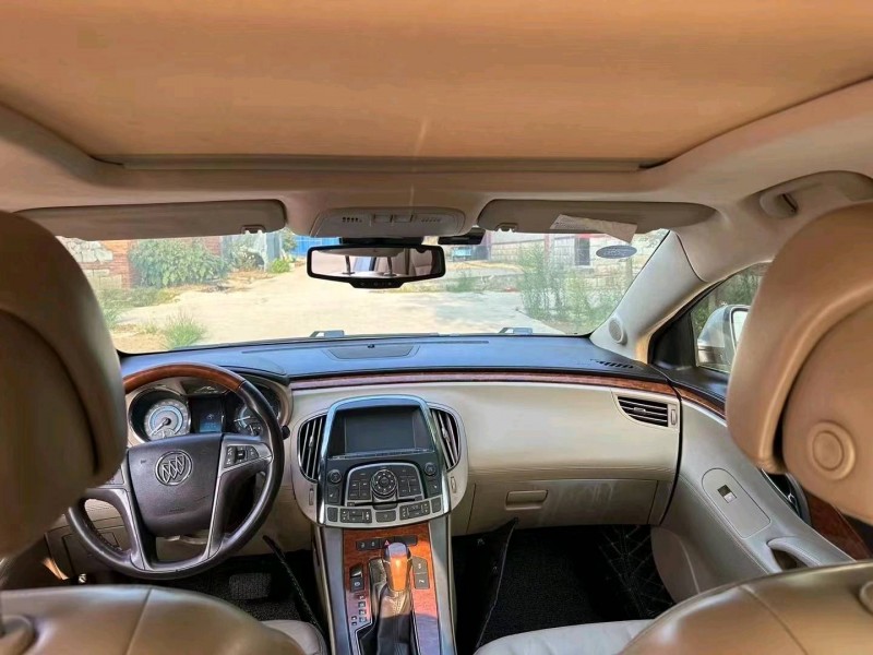 枣庄10年别克君越9