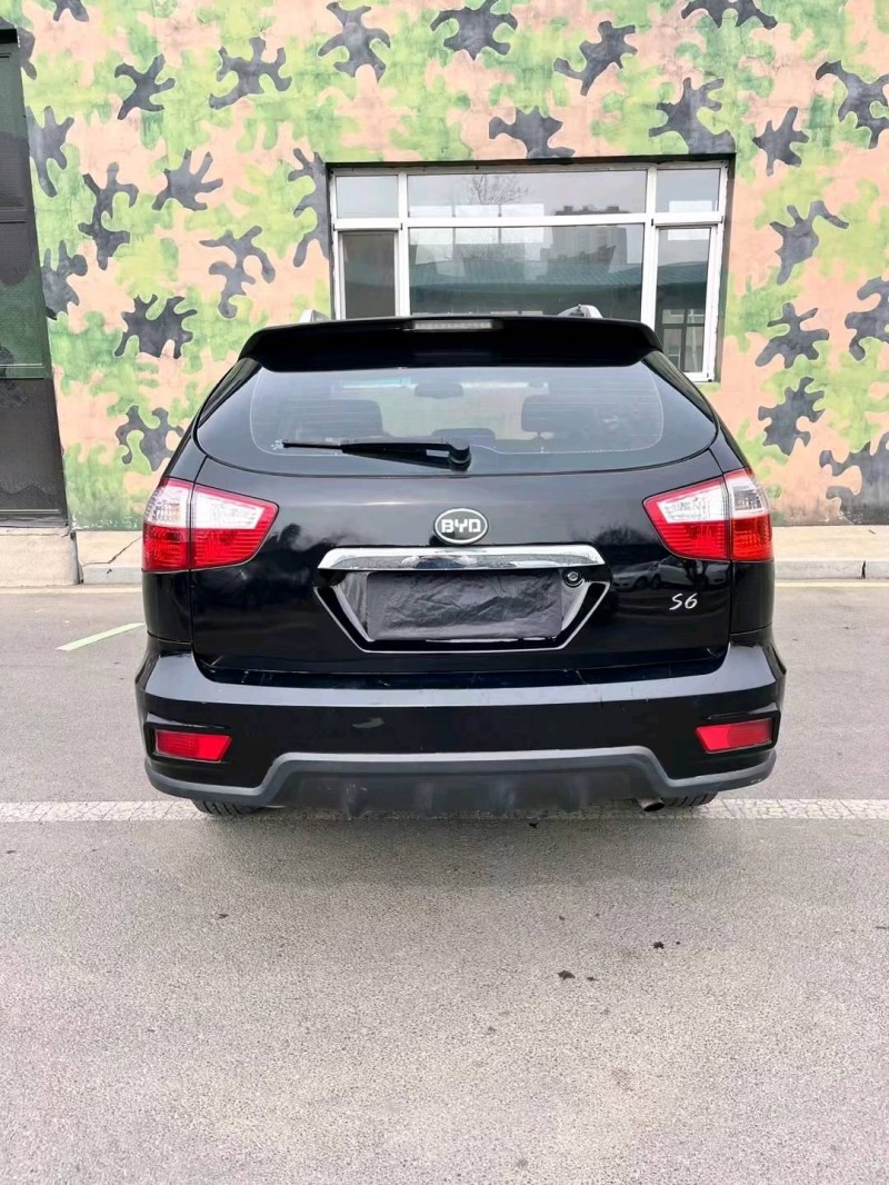 沈阳15年比亚迪S61