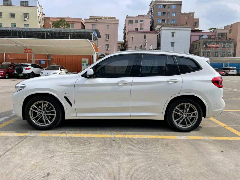 广州19年宝马X34
